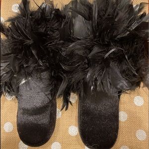 Black Marabou Velvet Cushioned Slippers